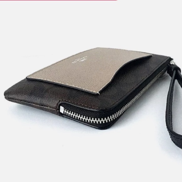 COACH BOXED CORNER ZIP WRISTLET WITH METALLIC COLORBLOCK 
SILVER/BROWN BLACK - Picture 3 of 10